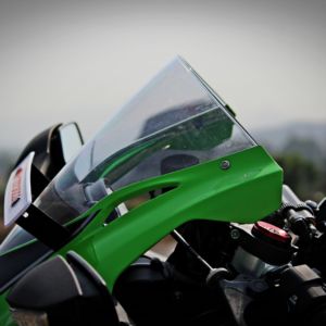 Kawasaki Ninja ZX R Review Details