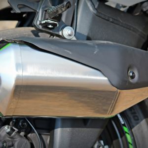 Kawasaki Ninja ZX R Review Details Exhaust