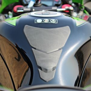 Kawasaki Ninja ZX R Review Details Fuel Tank Tank Pad
