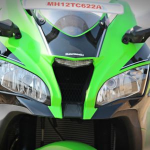 Kawasaki Ninja ZX R Review Details Headlight