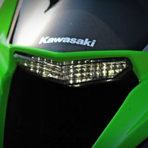 Kawasaki Ninja ZX R Review Details Pilot Lamp