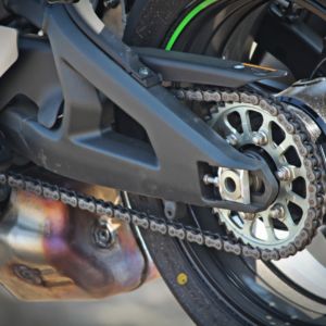 Kawasaki Ninja ZX R Review Details Swingarm Rear Sprocket