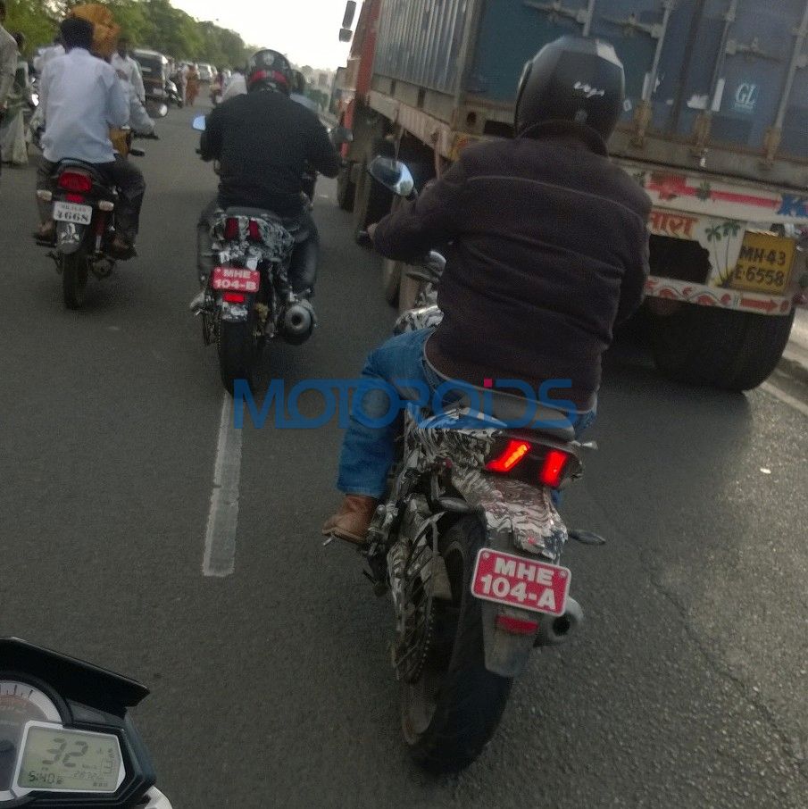 Bajaj CS400 spied once more (1)