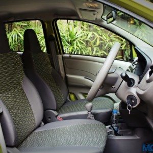 Datsun redi Go front seats
