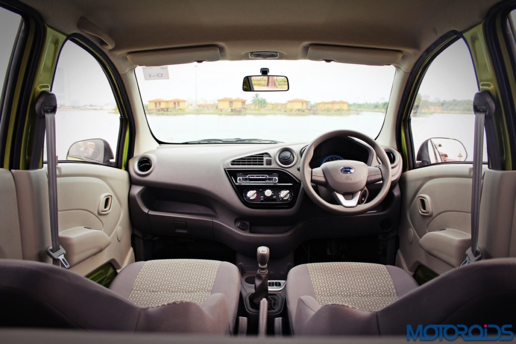 Datsun redi-Go interior
