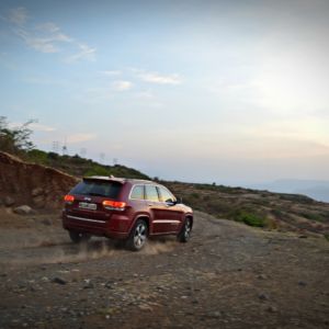 Jeep Grand Cherokee India action