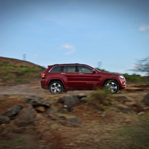 Jeep Grand Cherokee India action