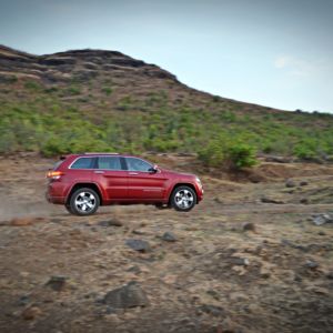 Jeep Grand Cherokee India front