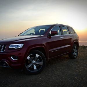 Jeep Grand Cherokee India front