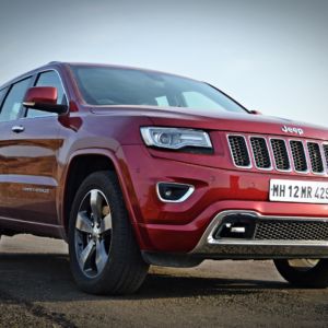 Jeep Grand Cherokee India front