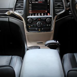 Jeep Grand Cherokee India interior details