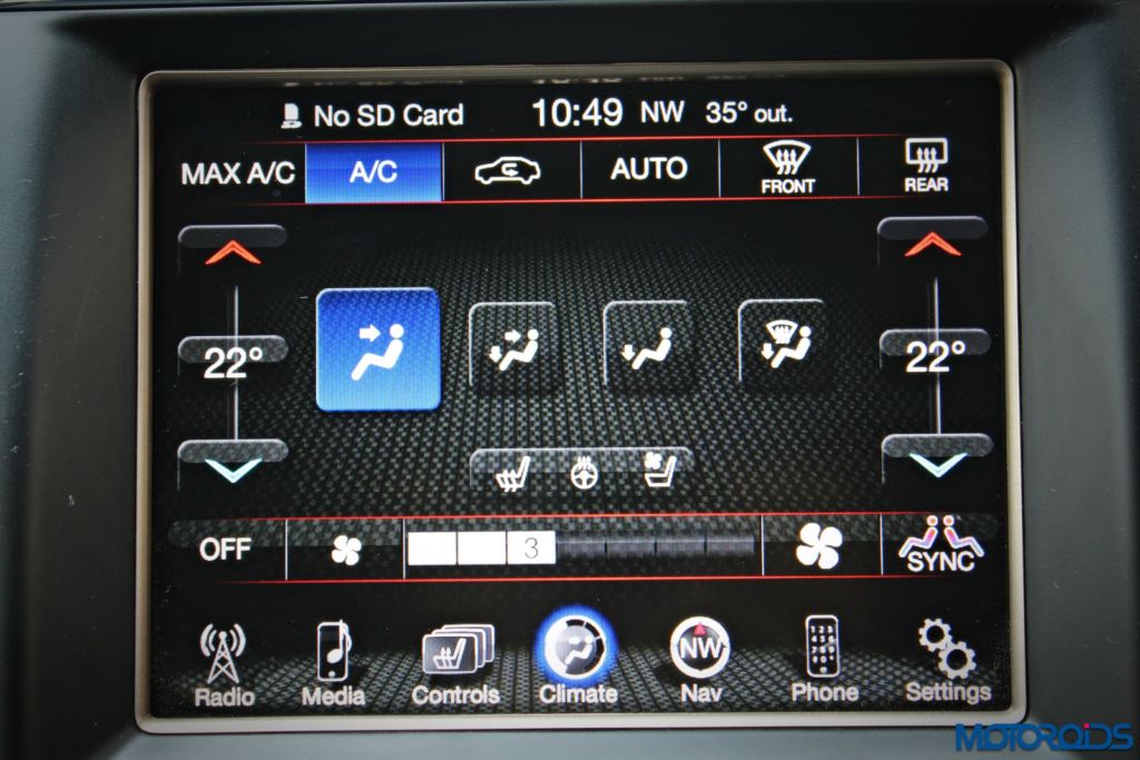 Jeep Grand Cherokee center console touchscreen (5)