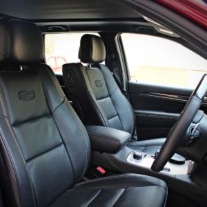 Jeep grand cherokee summit seats