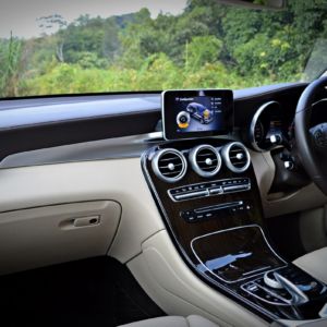 Mercedes Benz GLC d dashboard