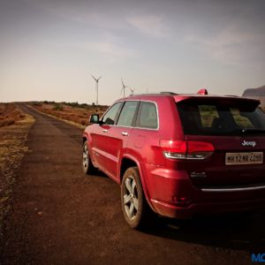 New  Jeep Grand Cherokee red