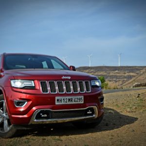 New  Jeep Grand Cherokee red