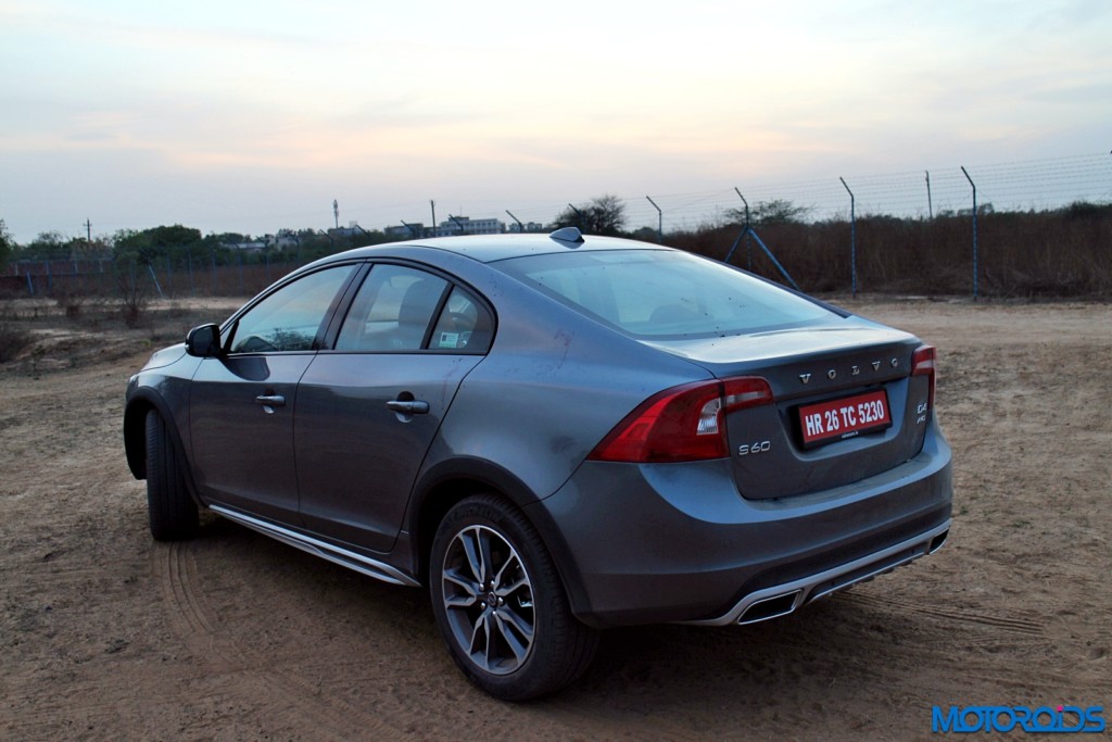 Volvo S60 Cross Country 29