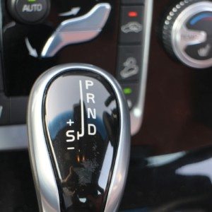 Volvo S Cross Country gear knob