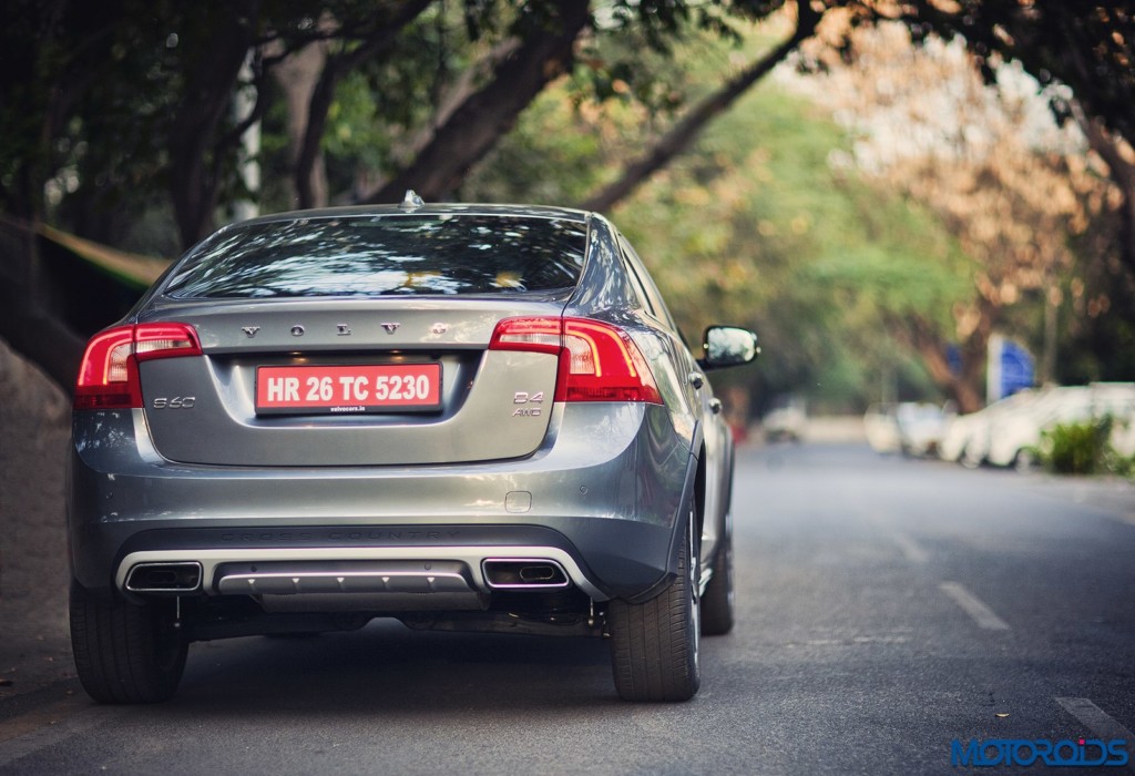 Volvo S60 Cross Country rear