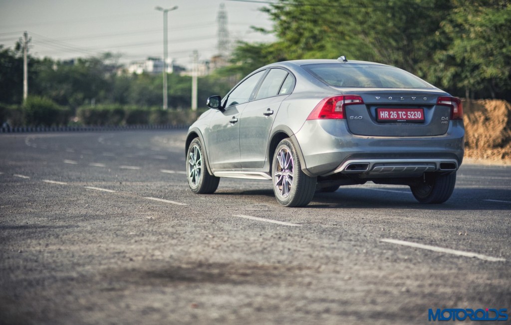 Volvo S60 Cross Country rear 3 quarters