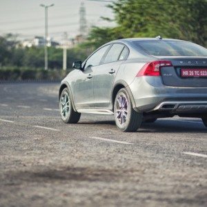 Volvo S Cross Country rear  quarters