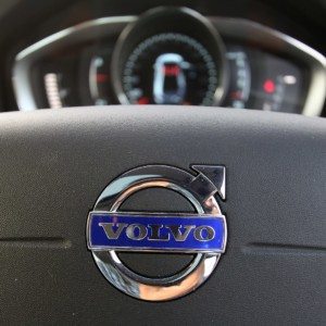 Volvo S Cross Country steering wheel cap