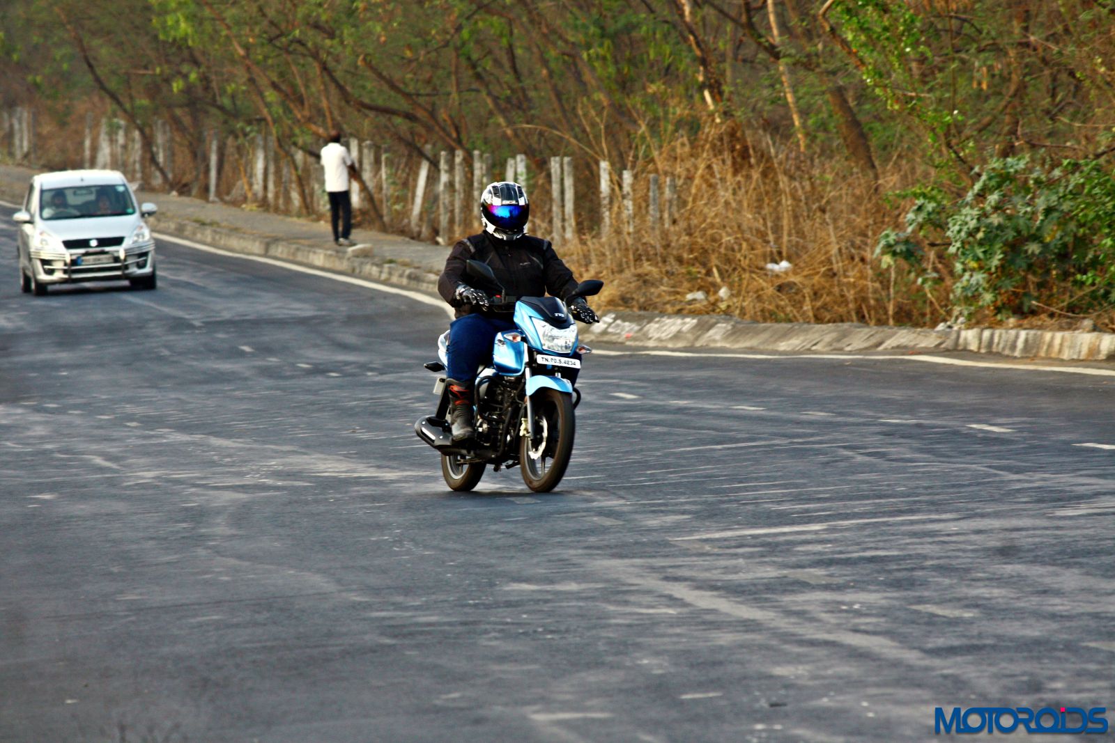 2016 TVS Victor action shots (11)