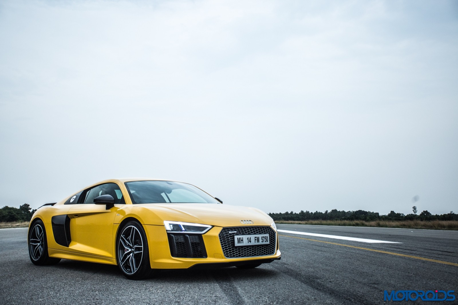 Audi R8 V10 Plus Drive Experience - Stock (2)