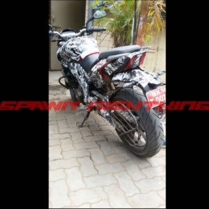 Bajaj Pulsar CS  spied up close