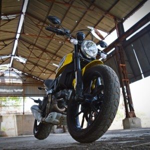 Ducati Scrambler Icon headlamp