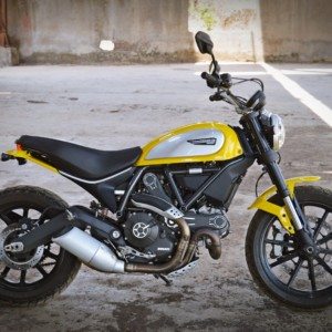 Ducati Scrambler Icon side