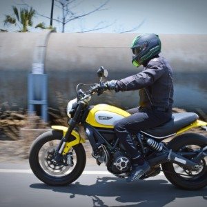 Ducati Scrambler Icon side