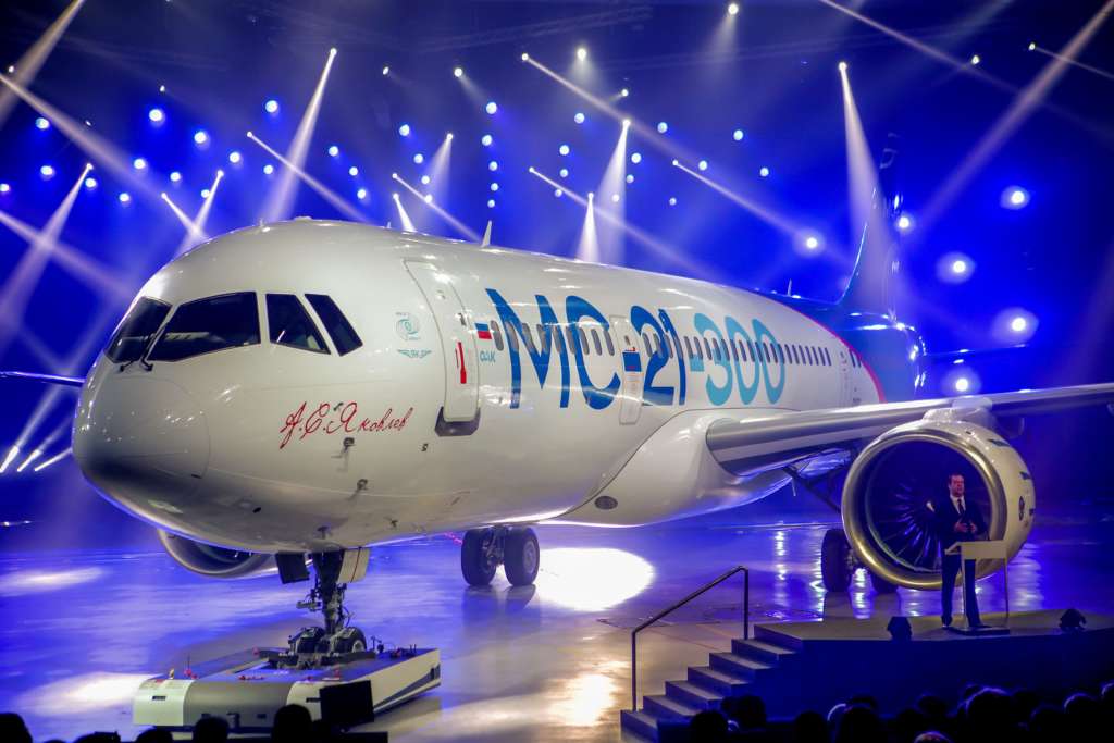 Irkut MC-21-300 airliner (26)