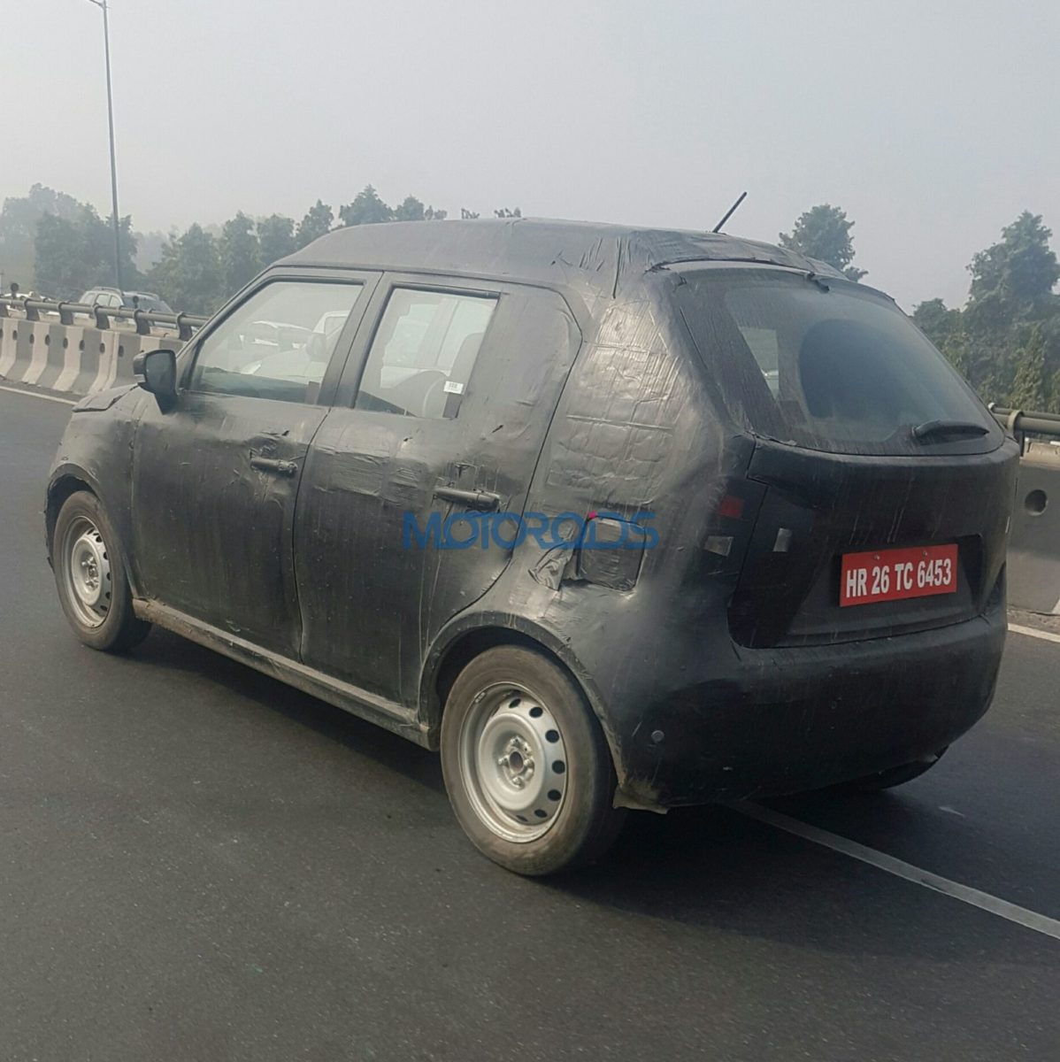 Maruti Suzuki Ignis spied testing