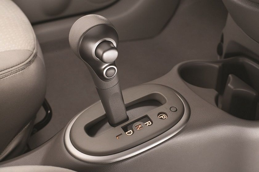 Nissan Micra CVT lever