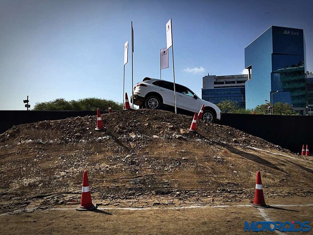 Porsche Cayenne and Macan off-roading BKC MMRDA (15)