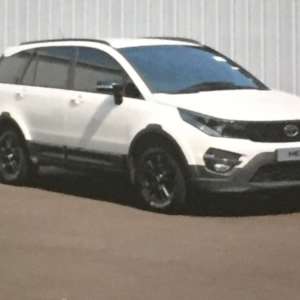 Tata Hexa WHite