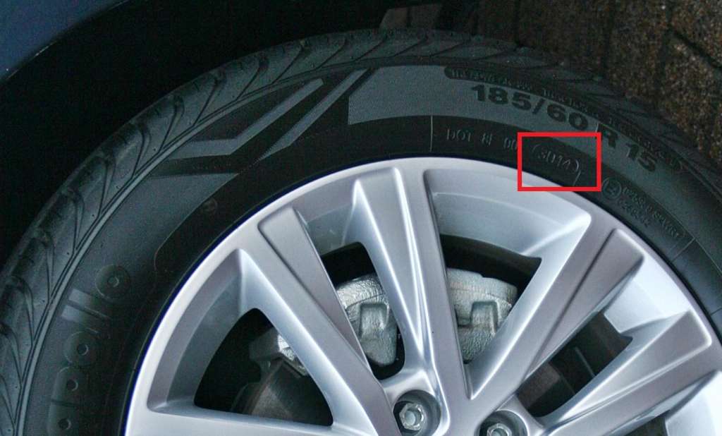 Tyre marking date of manufacture