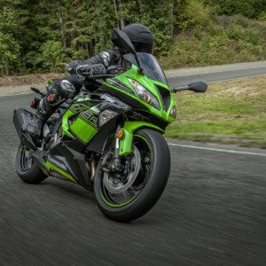 Kawasaki Ninja ZX R