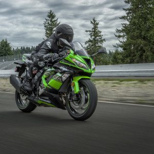 Kawasaki Ninja ZX R