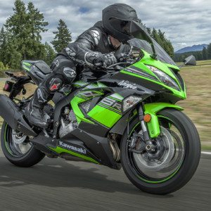 Kawasaki Ninja ZX R