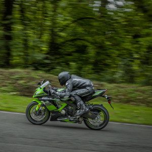 Kawasaki Ninja ZX R