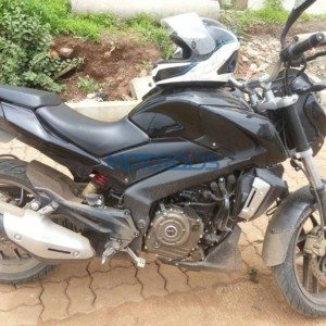 Bajaj Pulsar CS undisguised