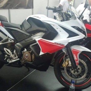 Bajaj Pulsar RS White and Red