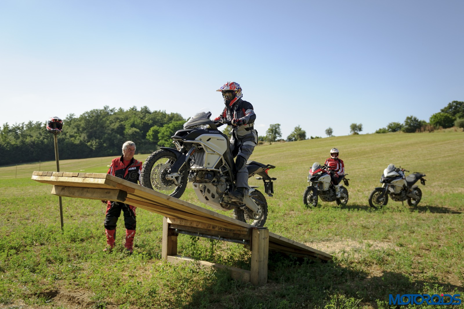 Casey Stoner rides a Multistrada 1200 Enduro (3)