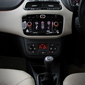 Fiat Linea S centre console
