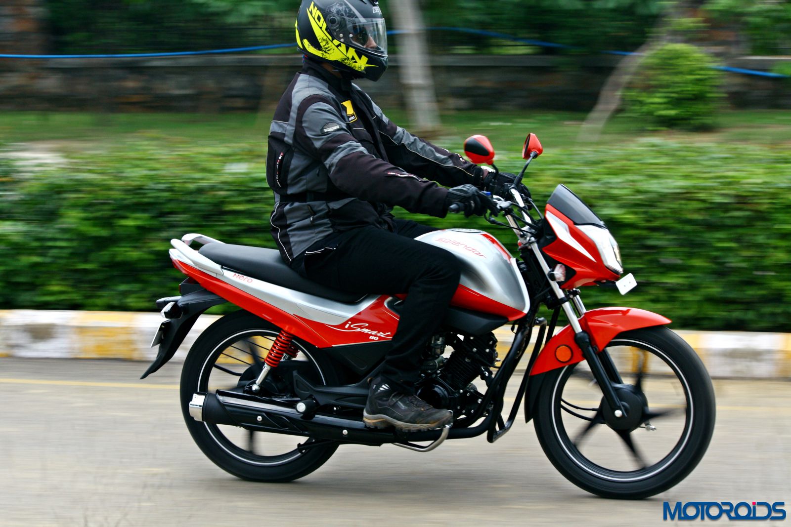 Hero MotoCorp Splendor 110 iSmart action (21)