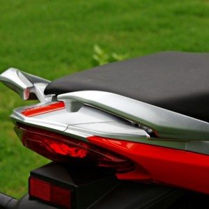 Hero MotoCorp Splendor  iSmart rear grabrail