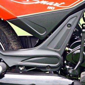 Hero MotoCorp Splendor  iSmart side panel