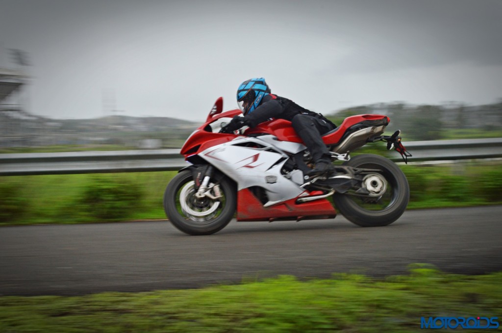 MV Agusta F4 R action (14)